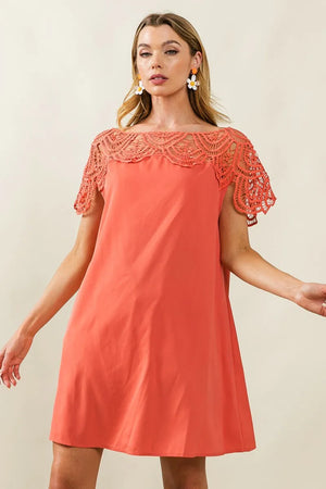 BiBi Crochet Lace Yoke Detailed Wrinkled Dress in coral with intricate lace detailing for a stylish bohemian look.