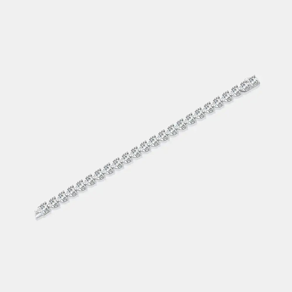 Elegant 24 Carat Moissanite bracelet in 925 sterling silver, featuring heart-shaped links for a stunning look.